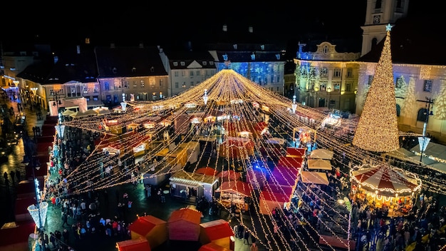 Wie lange geht der Weihnachtsmarkt in Aachen? Öffnungszeiten und Termine des Aachener Weihnachtsmarkts